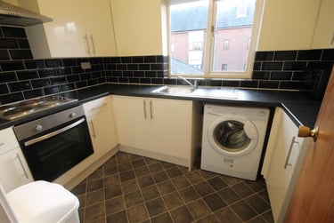 2 bed flat, Brady and Martin Court, City Centre, Newcastle, NE18SG - Image 4